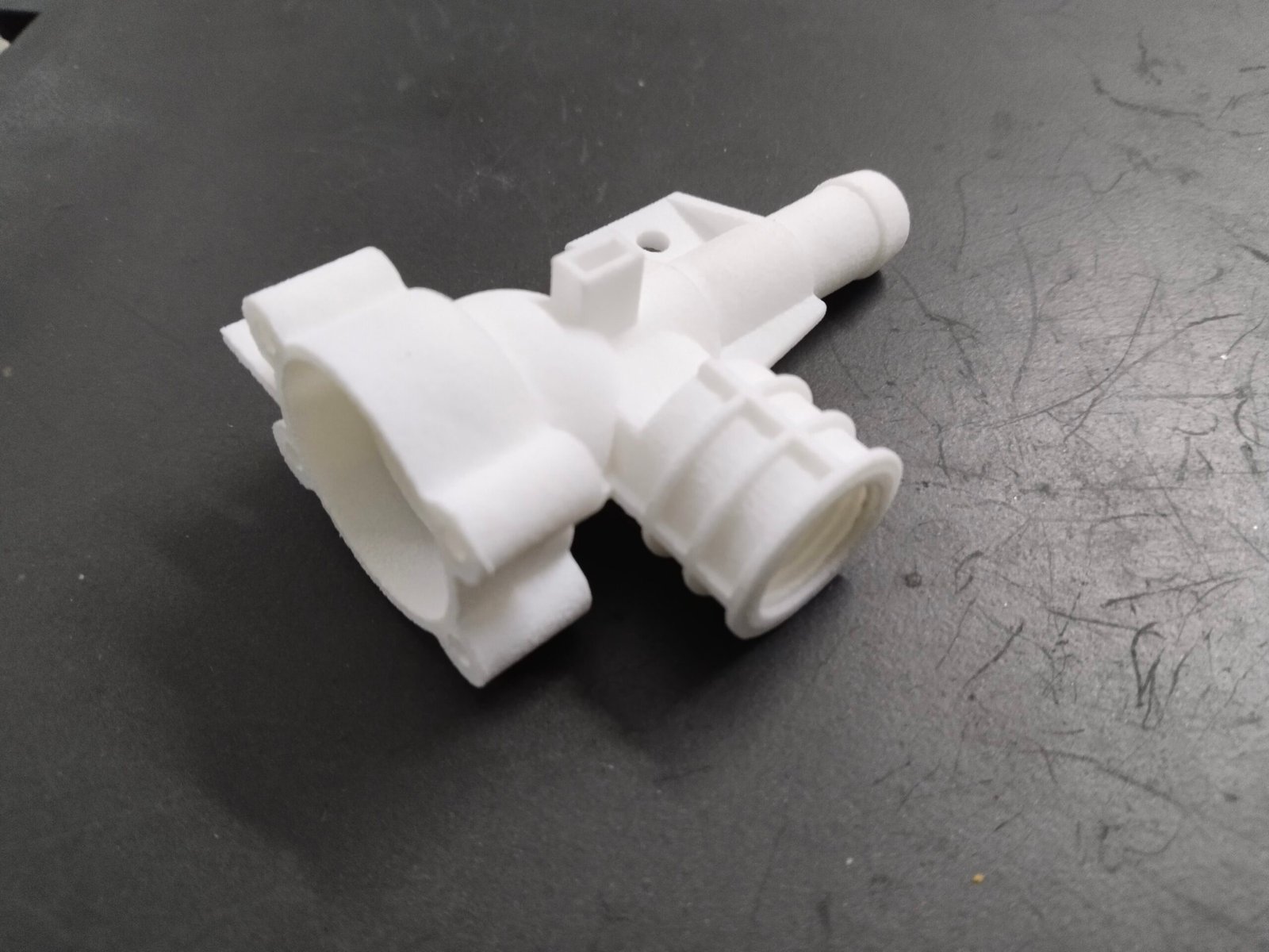 white_nylon_sls_3D_printed part
